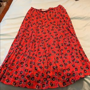 Pleated skirt